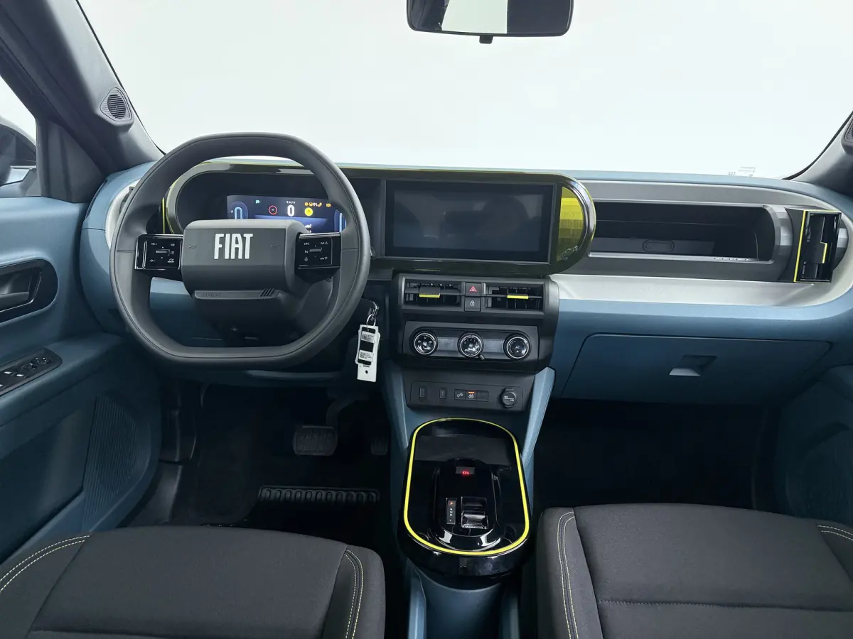 Icon | 10,25" touchscreen radio met Bluetooth, DAB & USB | Airconditioning handmatig | Cruise Control incl. speed limiter