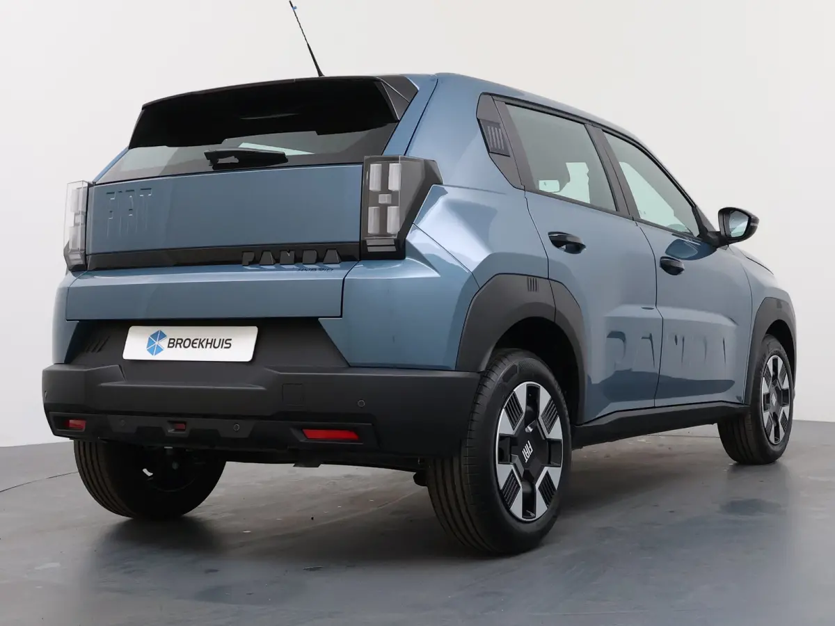 Icon | 10,25" touchscreen radio met Bluetooth, DAB & USB | Airconditioning handmatig | Cruise Control incl. speed limiter