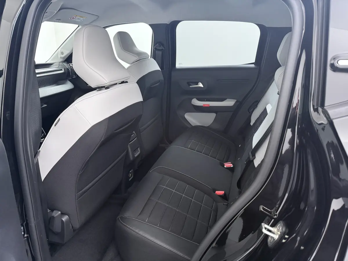 Max 113pk Comfort Range 44 kWh | Achteruitrijcamera | Afwijkende dakkleur | Apple Carplay/Android Auto|telefoonintegratie premium