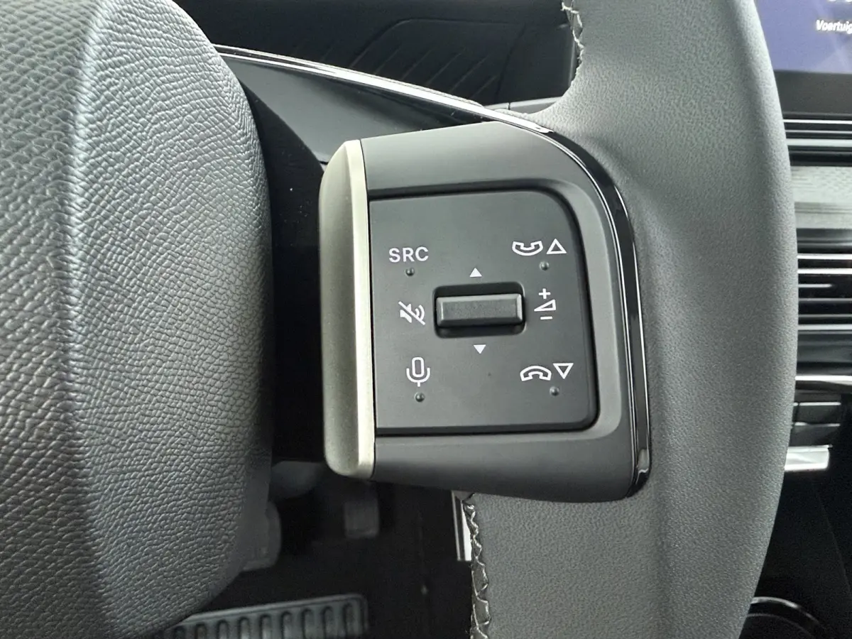 Max 113pk Comfort Range 44 kWh | Achteruitrijcamera | Afwijkende dakkleur | Apple Carplay/Android Auto|telefoonintegratie premium