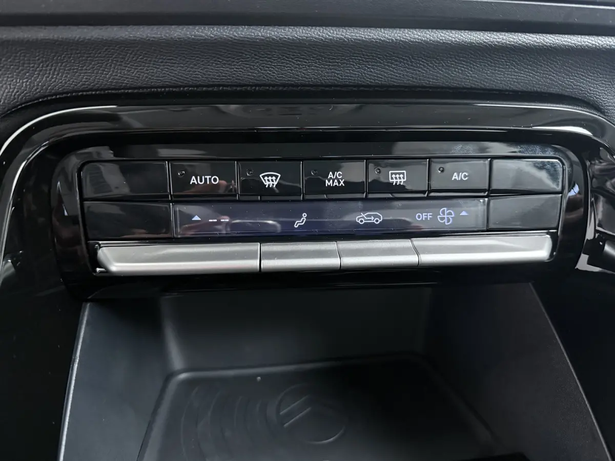 Max 113pk Comfort Range 44 kWh | Achteruitrijcamera | Afwijkende dakkleur | Apple Carplay/Android Auto|telefoonintegratie premium