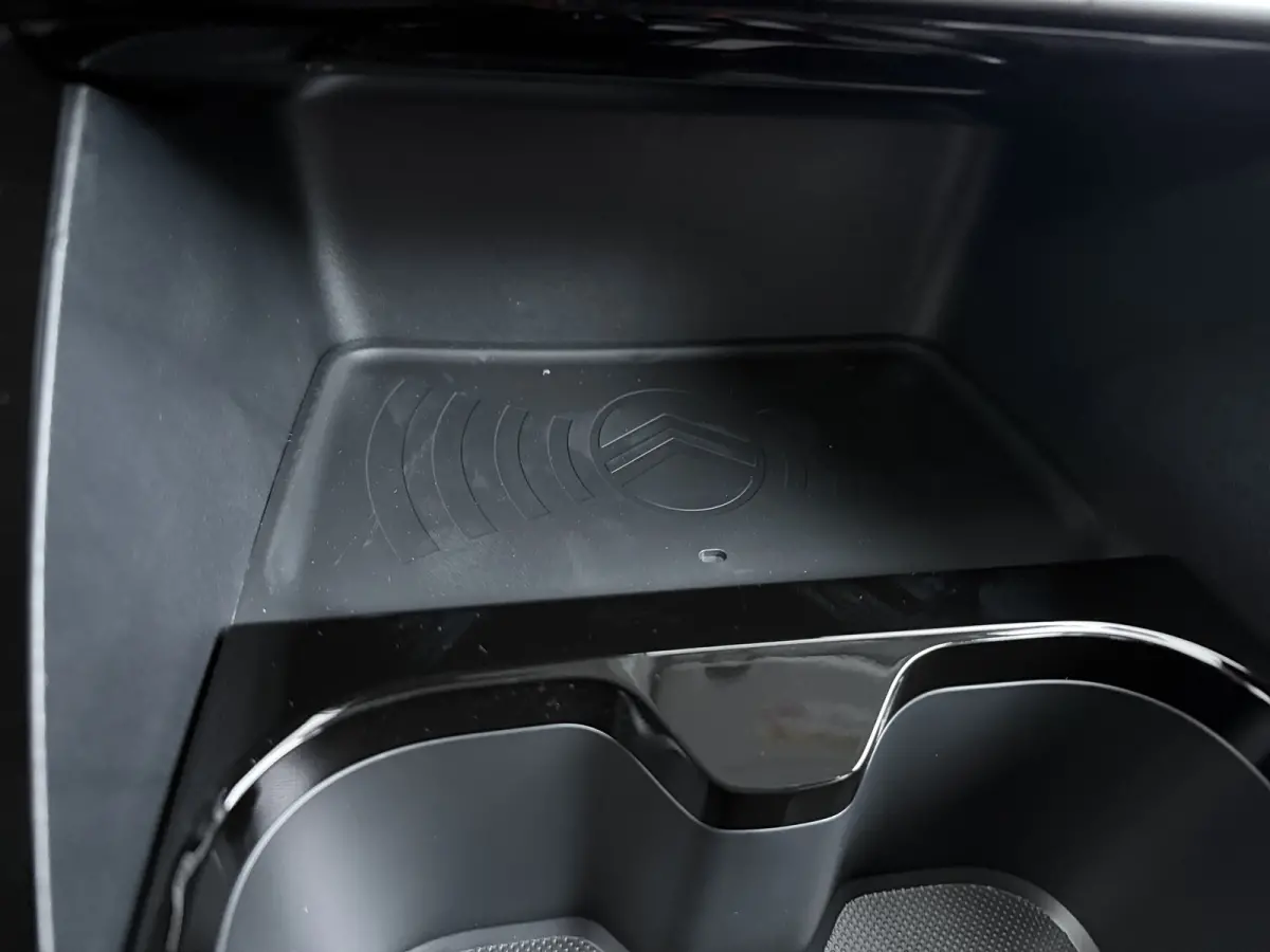 Max 113pk Comfort Range 44 kWh | Achteruitrijcamera | Afwijkende dakkleur | Apple Carplay/Android Auto|telefoonintegratie premium