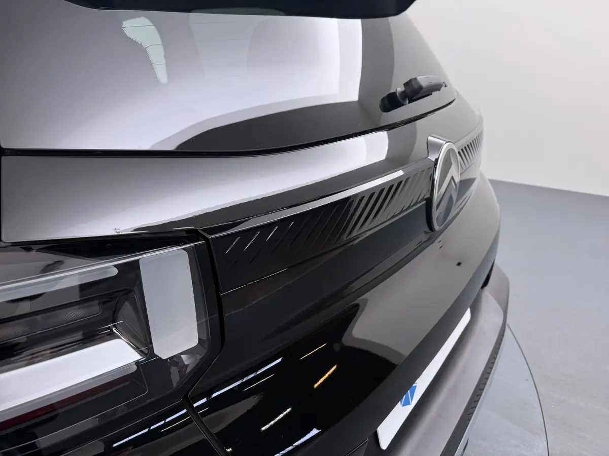 Max 113pk Comfort Range 44 kWh | Achteruitrijcamera | Afwijkende dakkleur | Apple Carplay/Android Auto|telefoonintegratie premium