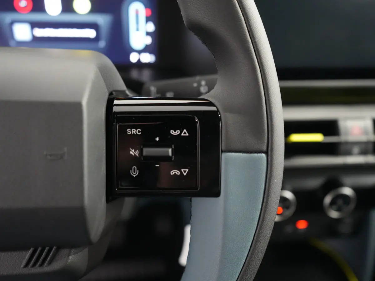 Icon | 10,25" touchscreen radio met Bluetooth, DAB & USB | Airconditioning handmatig | Cruise Control incl. speed limiter
