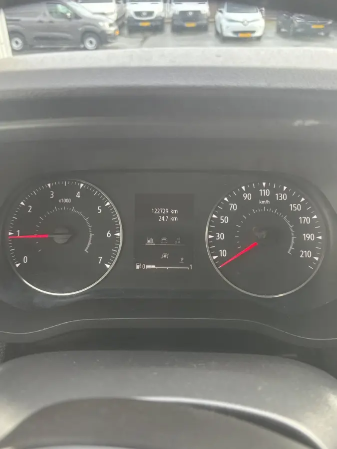 2.0 dCi L2H1 Comf.*FULL-LED*CRUISE*TEL*A/C*3PERS*