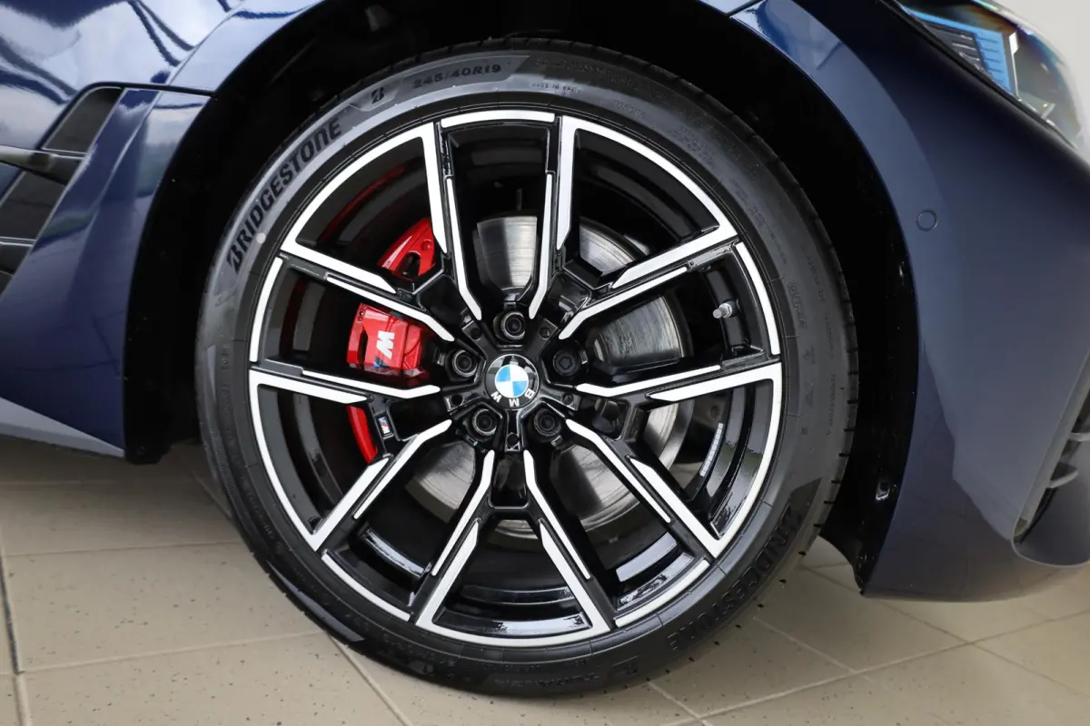420i M Sport Pro | Comfort Pack | Schuif-/kanteldak | Showroom Selection
