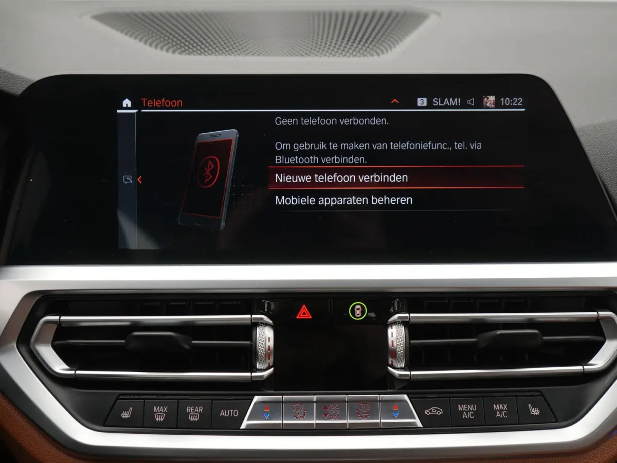 318i High Executive Edition | M-Sport Pakket | Apple/Android Play | Cruise | Camera | Keyless | LED | Leder | Navi | Parking Pack | Audio Media Pack | 12 Maand BOVAG Garantie! |