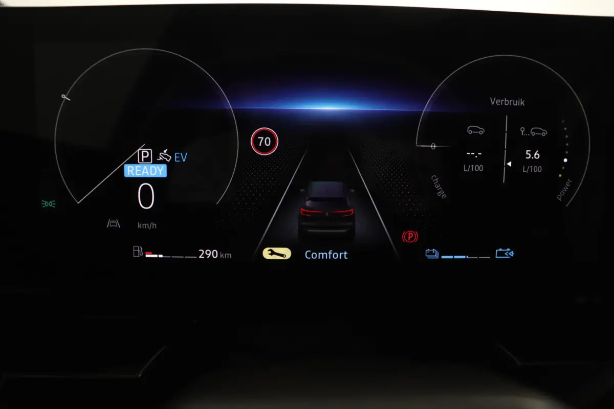 techno E-Tech full hybrid 200 | SoH 94% | Trekhaak | Parkeercamera | Dodehoekdetectie |