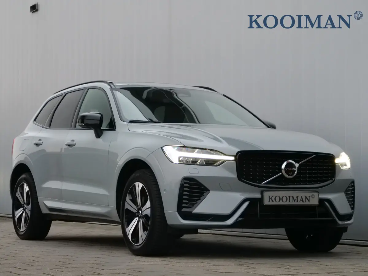 2.0 T6 Plug-in hybrid AWD Plus Dark 350 Pk Automaat Navi / Leer / Pano-dak / DAB / Apple Carplay / Harman Kardon
