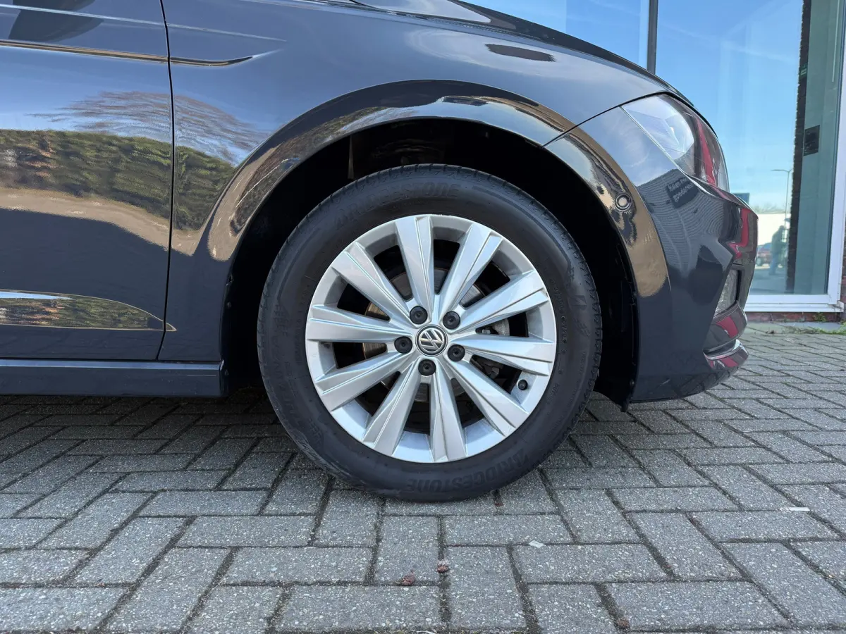 1.0 TSI Highline - Automaat - Navi - Climate - Parkeerhulp- Org.NL