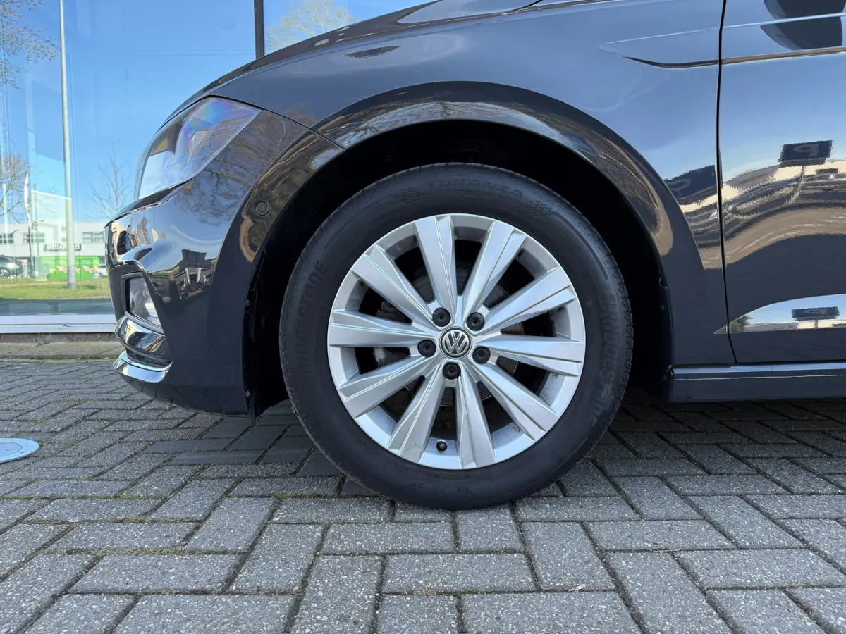 1.0 TSI Highline - Automaat - Navi - Climate - Parkeerhulp- Org.NL