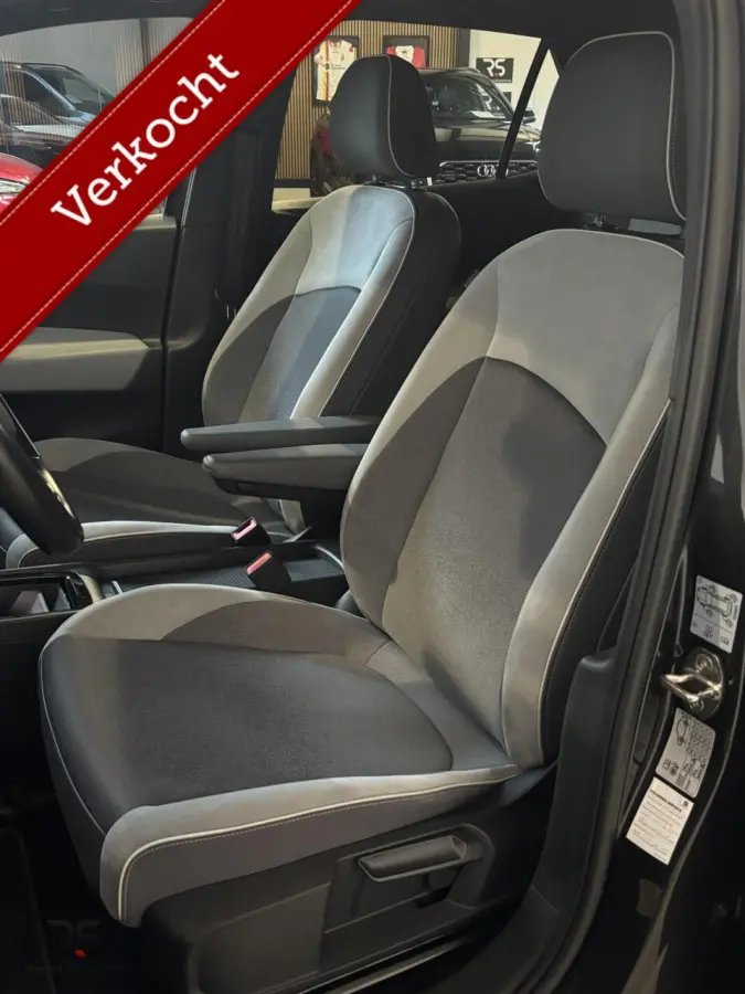 First Plus 58 kWh | SOH 91%!! | Navi | Matrix | ACC | Camera | DAB | Keyless | CarPlay | Stoel/stuur verw | Org NL |