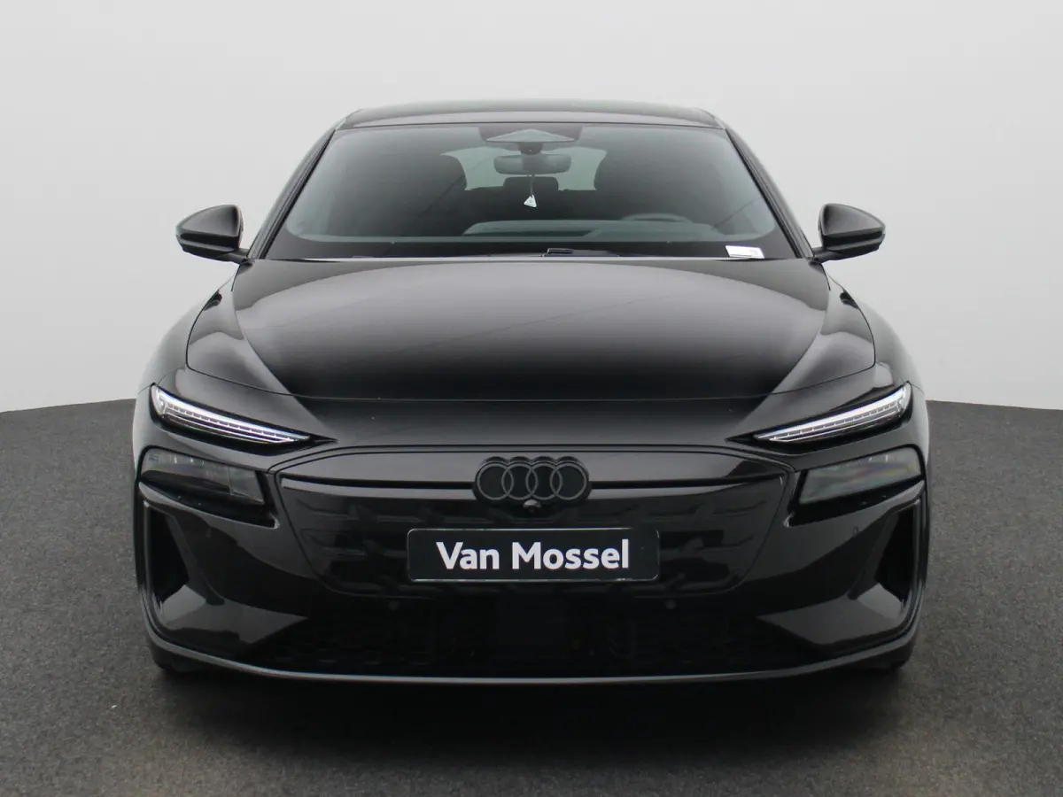 edition quattro 100 kWh l SoH 99% | Adaptive cruise control l Panorama-glasdak l Airco l B&O Premium soundsysteem l Stoelverwarming l Adaptive air suspension l Verwarmbaar stuurwiel l Warmte