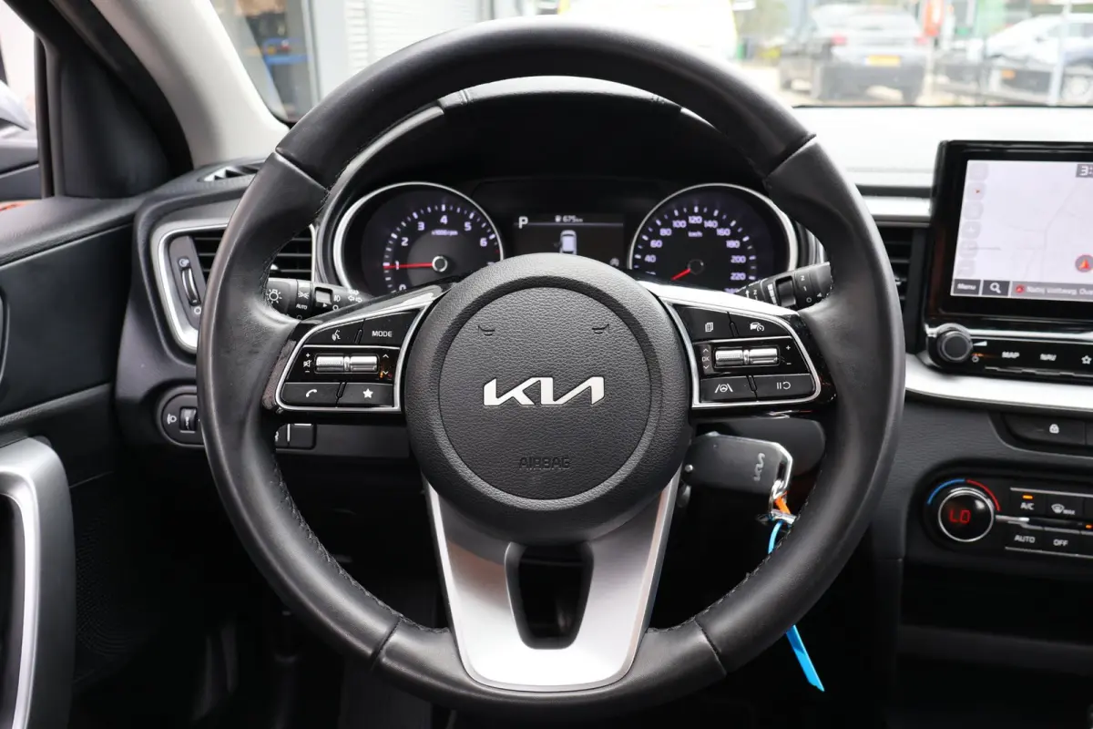 1.0 T-GDi MHEV DynamicLine 1e Eigenaar | NAP | Dealer Onderh | BTW | Automaat | Climate | Camera | ACC | Carplay | Navi | Full Led | Start/Stop |  PDC