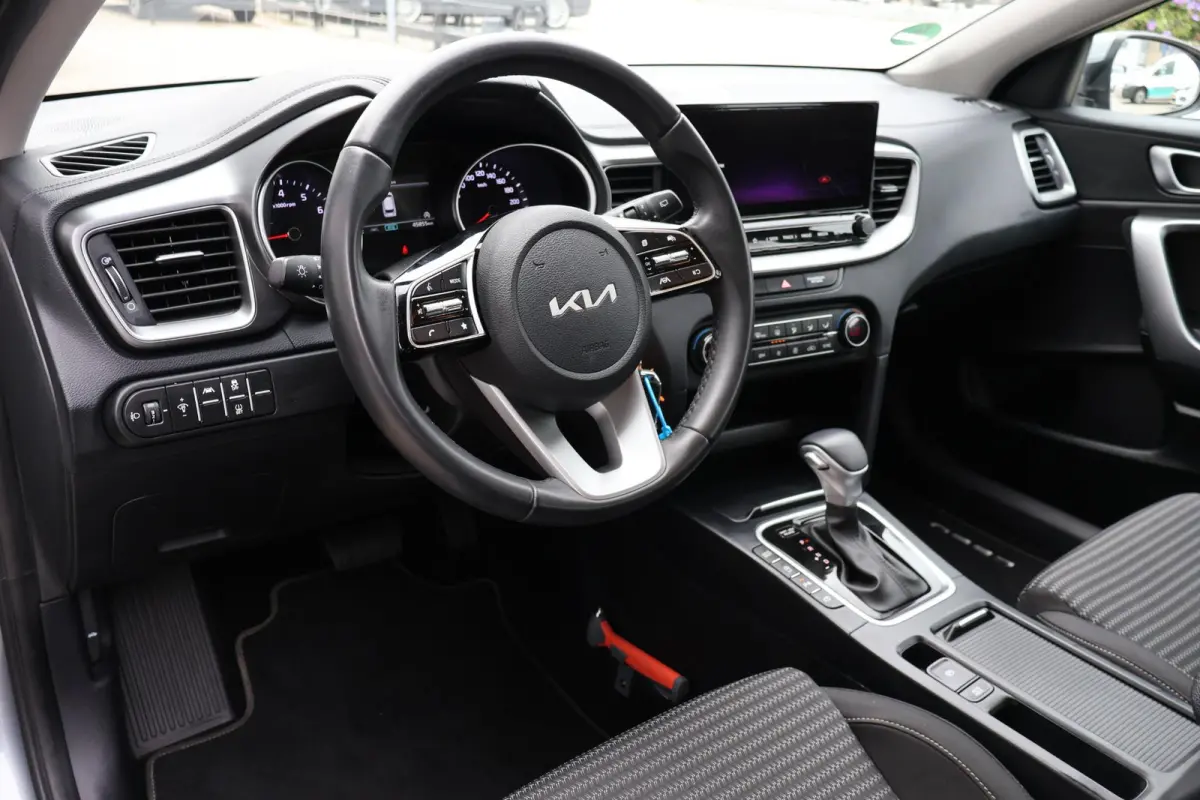 1.0 T-GDi MHEV DynamicLine 1e Eigenaar | NAP | Dealer Onderh | BTW | Automaat | Climate | Camera | ACC | Carplay | Navi | Full Led | Start/Stop |  PDC