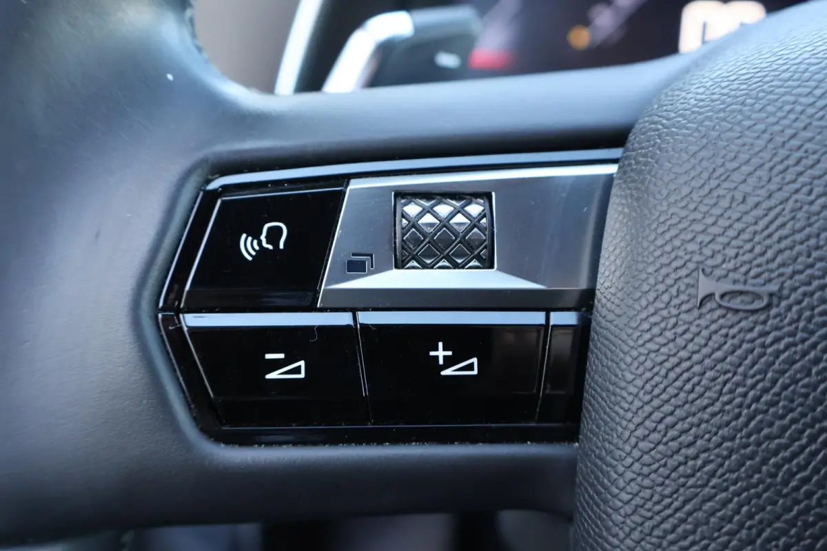 1.2 PureTech Business 1e Eigenaar | BTW | Volledig Onderh | NAP | 360 Cam | Carplay | Navi | Climate | DAB | Cruise | LED | Keyless | PDC
