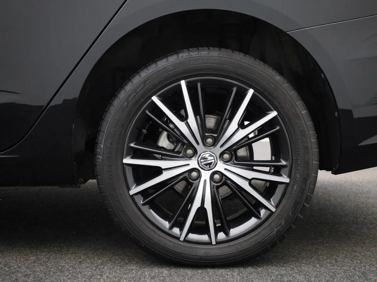 MG5 Electric Long Range Luxury 61 kWh
