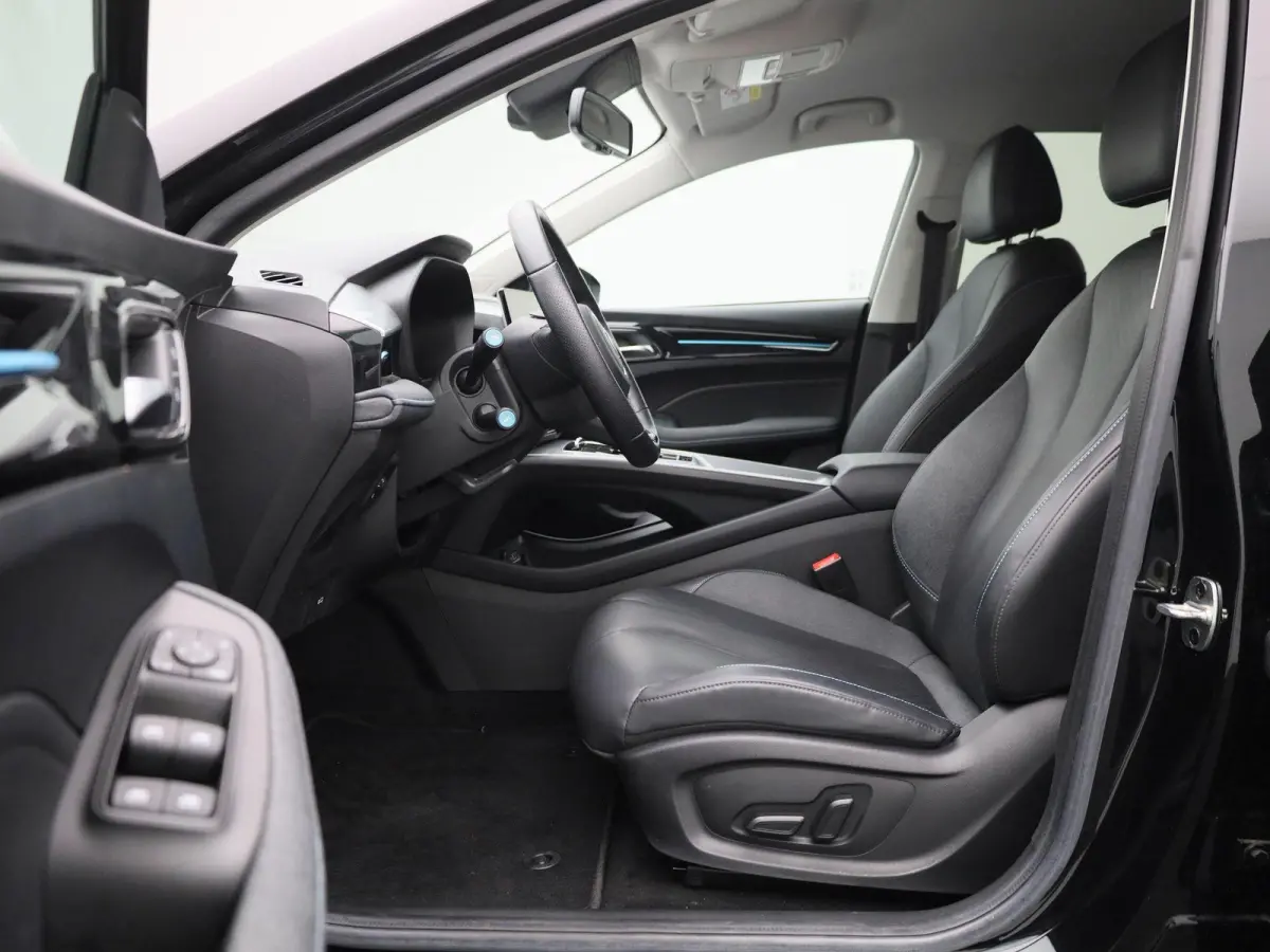 MG5 Electric Long Range Luxury 61 kWh