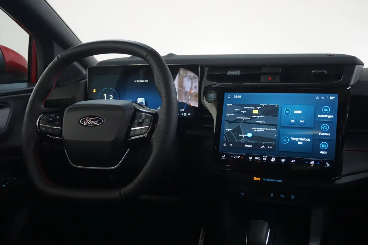 1.0 EcoBoost ST-Line X Automaat | Driver Assistance Pack | Elektrisch glazen panorama-dak | Stuurwiel verwarmd