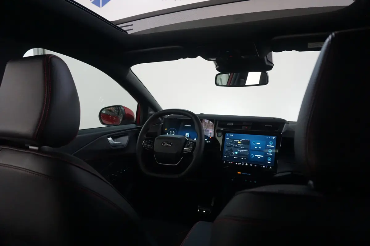 1.0 EcoBoost ST-Line X Automaat | Driver Assistance Pack | Elektrisch glazen panorama-dak | Stuurwiel verwarmd