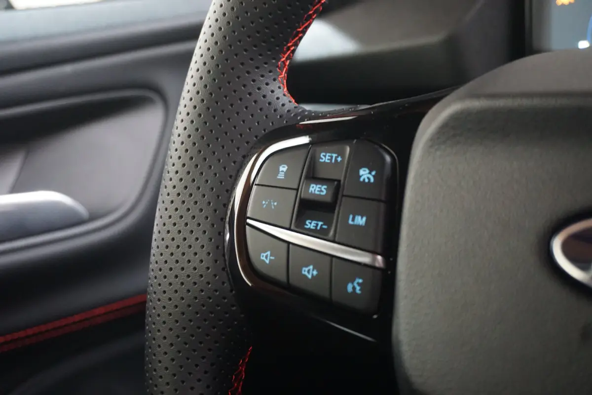1.0 EcoBoost ST-Line X Automaat | Driver Assistance Pack | Elektrisch glazen panorama-dak | Stuurwiel verwarmd