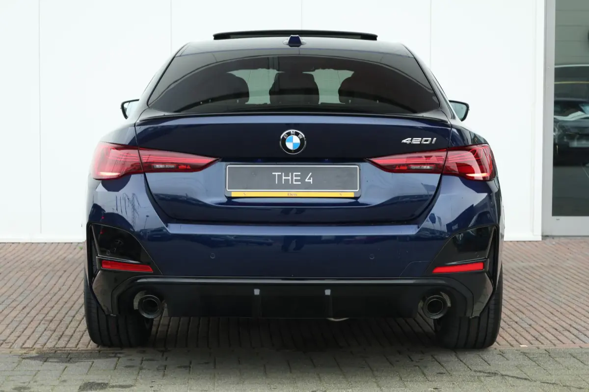 420i M Sportpakket Pro | Harman Kardon | Innovation Pack | Comfort Pack | Trekhaak | Showroom Selection