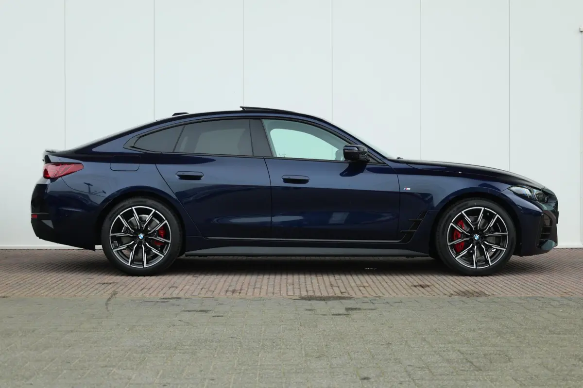 420i M Sportpakket Pro | Harman Kardon | Innovation Pack | Comfort Pack | Trekhaak | Showroom Selection