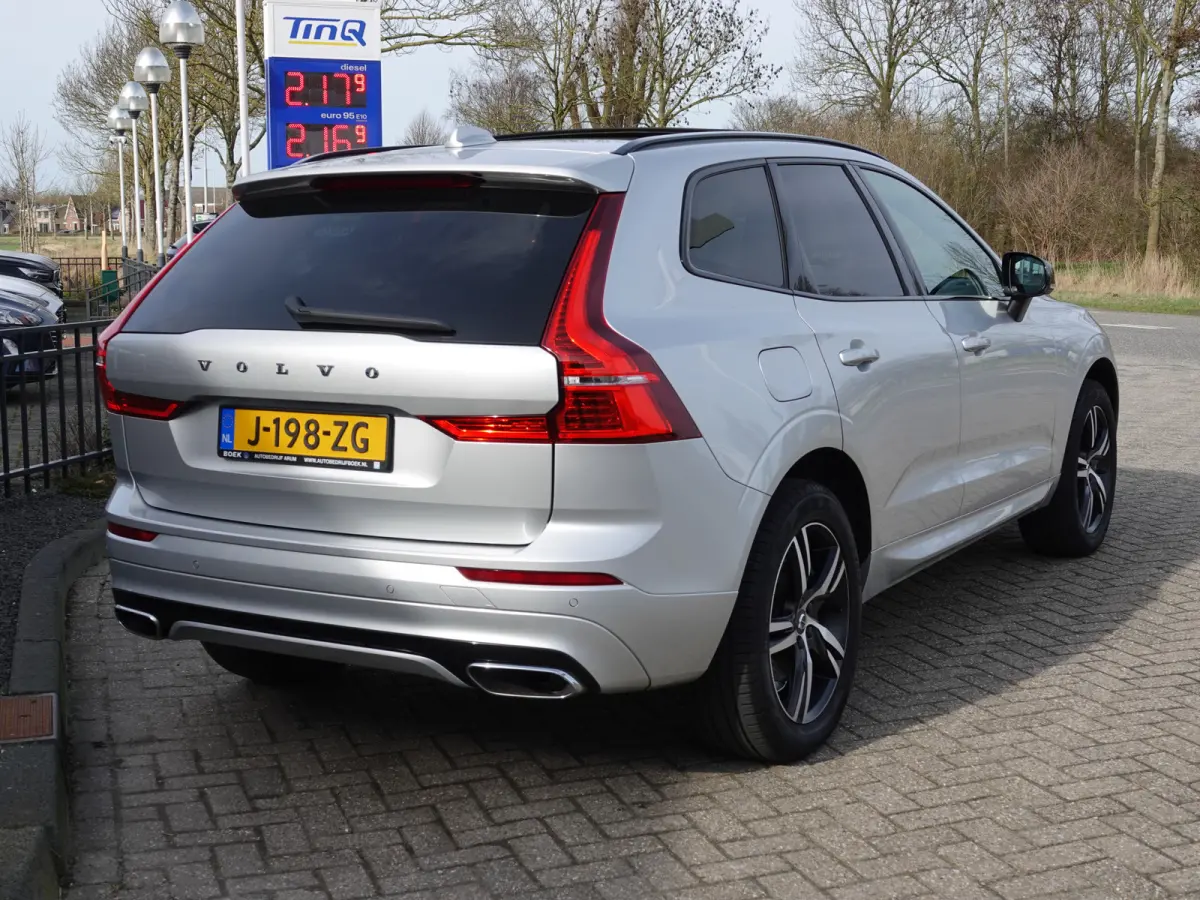 2.0 Recharge T6 AWD R-Design PANO | SPORTST. | MEMORY | PILOT + ACC