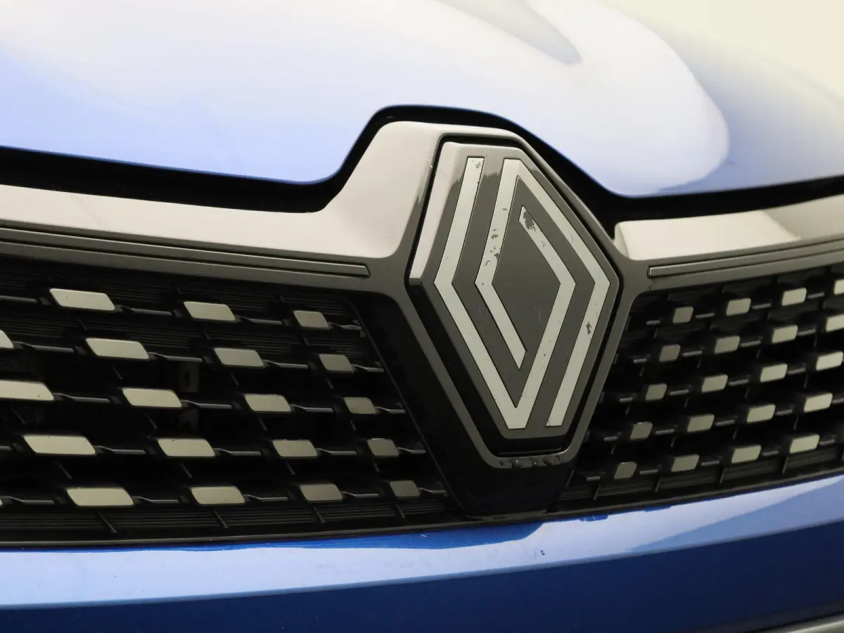 1.6 E-Tech Full Hybrid 145 esprit Alpine
