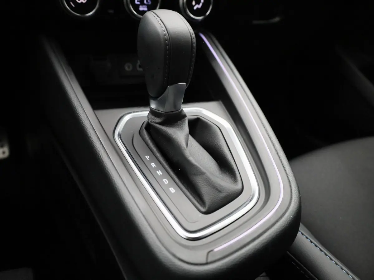 1.6 E-Tech Full Hybrid 145 esprit Alpine