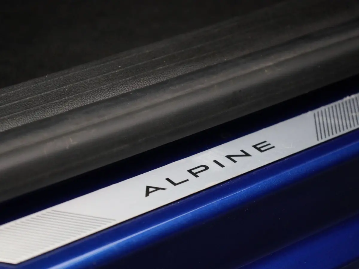 1.6 E-Tech Full Hybrid 145 esprit Alpine