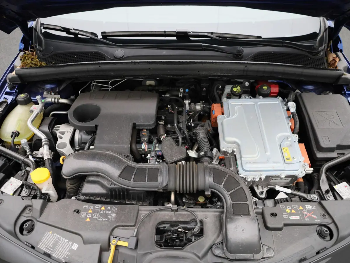 1.6 E-Tech Full Hybrid 145 esprit Alpine