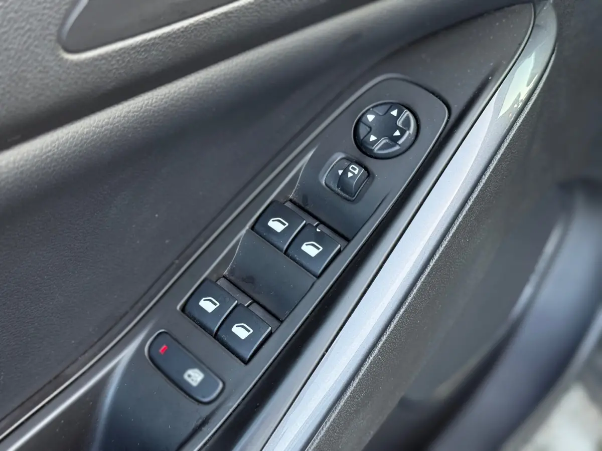 1.2 Turbo Business Executive - Moonstone Grey - 19''/Carplay/Electr.klep