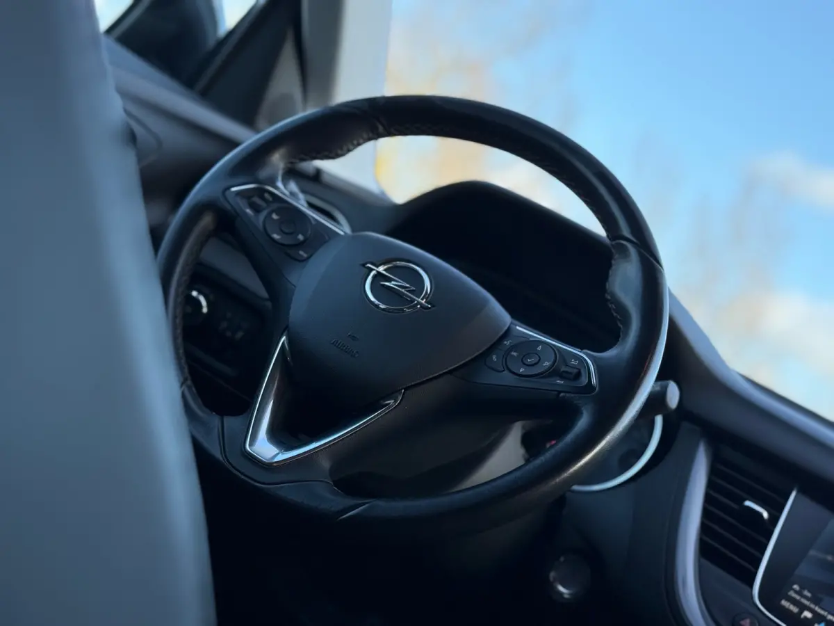 1.2 Turbo Business Executive - Moonstone Grey - 19''/Carplay/Electr.klep