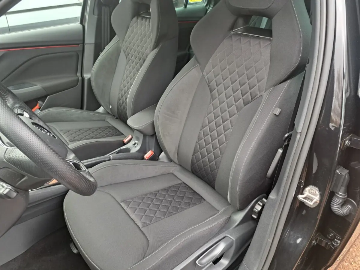 1.0 TSI 110 Pk Sport Business Clima Pdc 6 bak, Apple Carplay