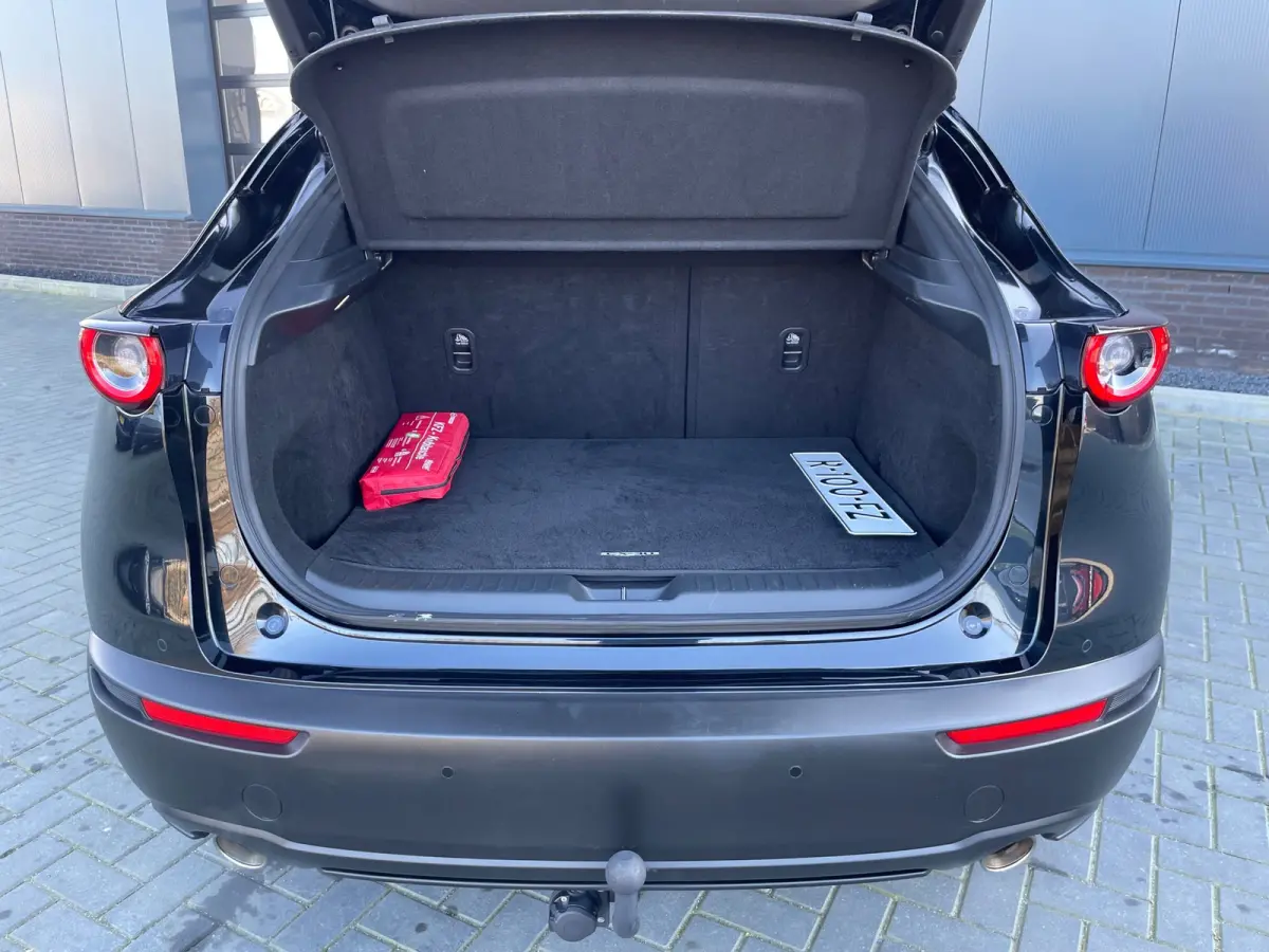 2.0 e-SkyActiv-X M Hybrid Sportive NL.Auto/186PK/Automaat/Bosé/Trekhaak/Climatronic/Carplay/1Ste Eigenaar