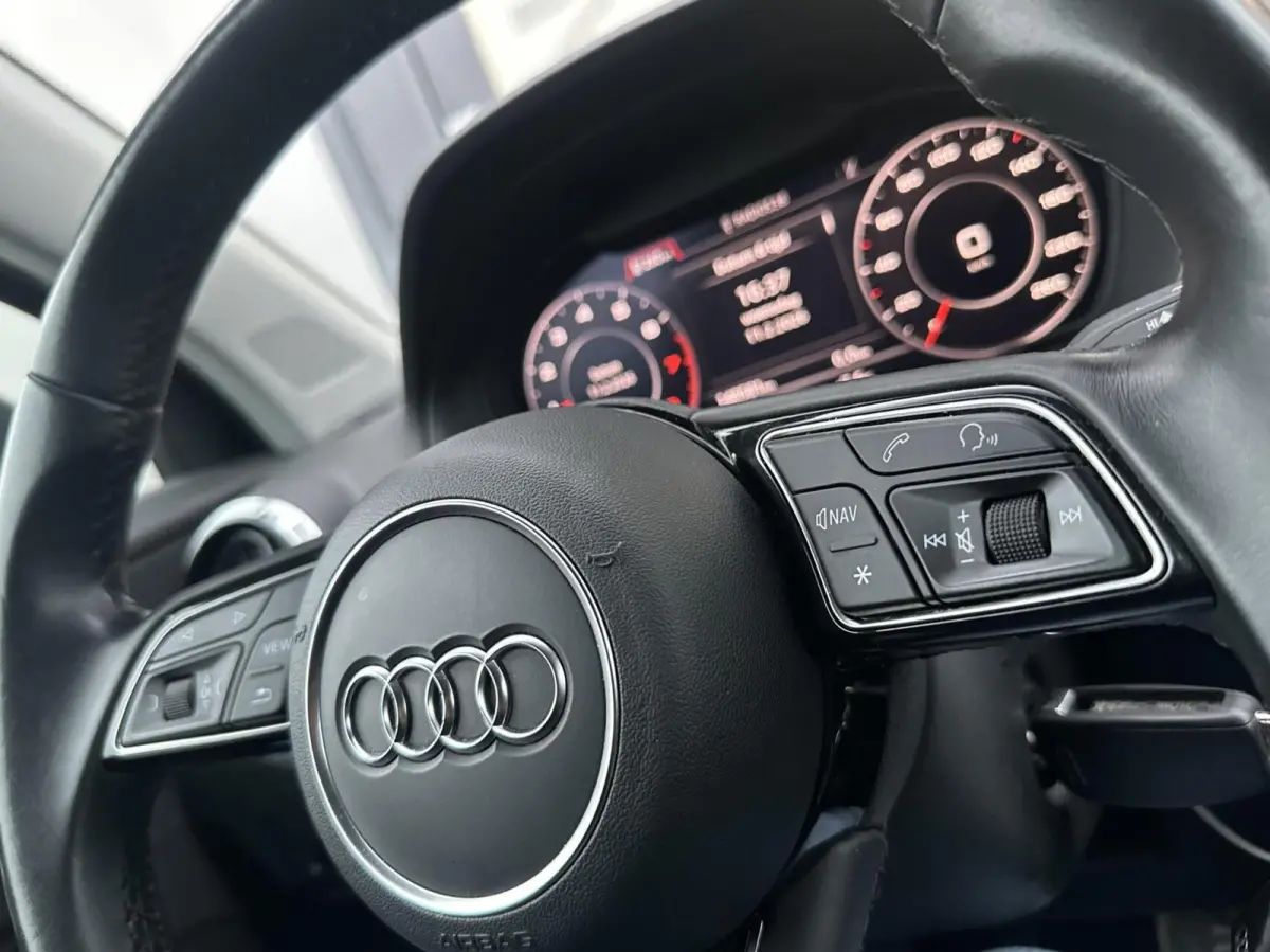 30 TFSI Advanced edition Adaptive CarPlay Camera