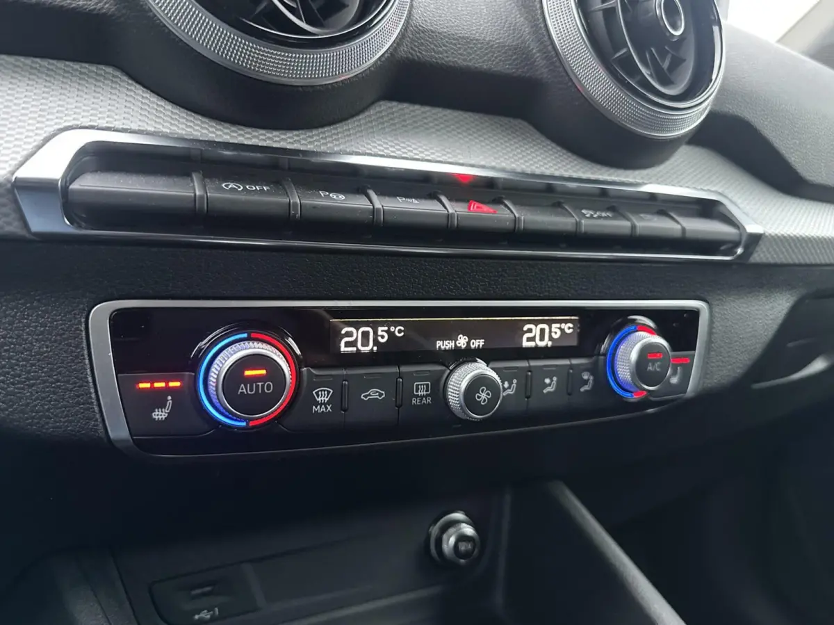 30 TFSI Advanced edition Adaptive CarPlay Camera