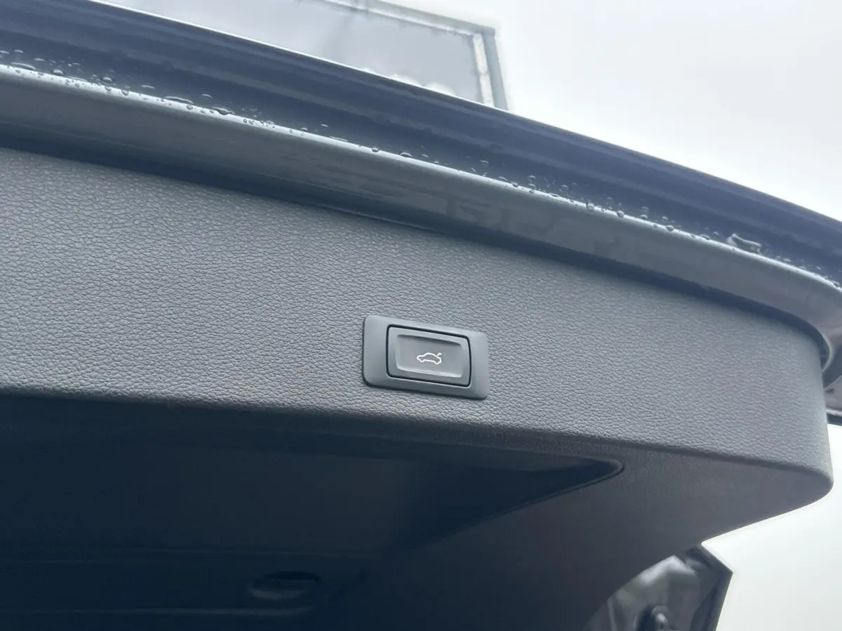 30 TFSI Advanced edition Adaptive CarPlay Camera