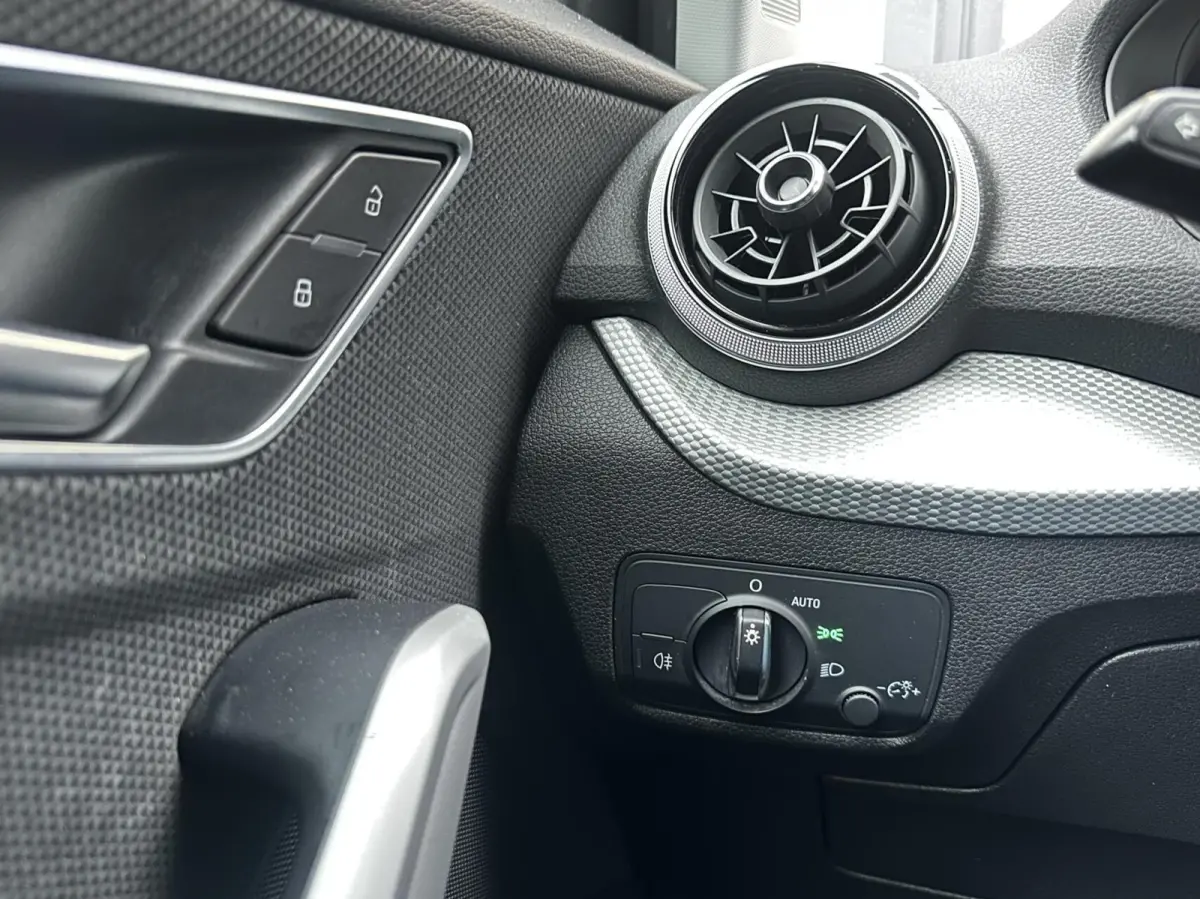 30 TFSI Advanced edition Adaptive CarPlay Camera