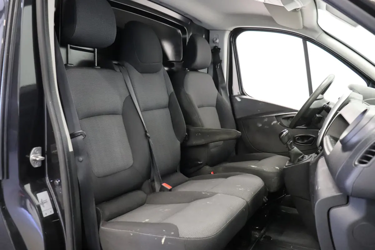 1.6 dCi L2 - EURO 6 - Airco - Navi - Cruise - €15.900,- Excl.
