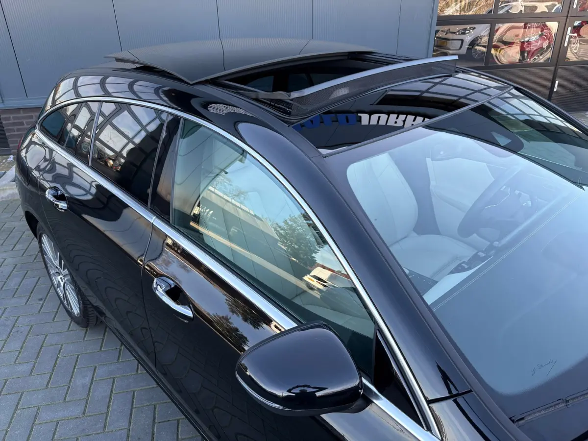 250 e Business Solution Luxury Limited NL.Auto/Panoramadak/Widescreen/1Ste Eigenaar