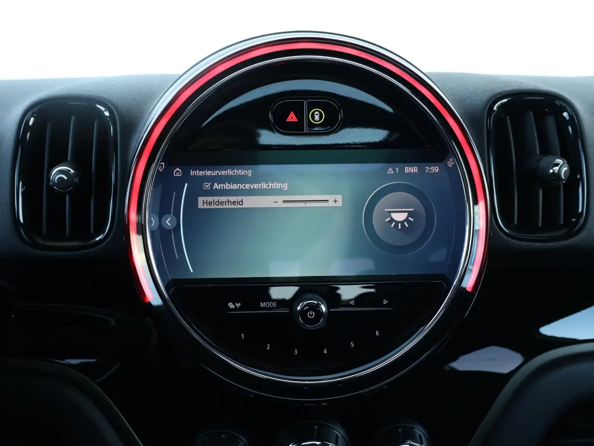 1.5 Cooper ALL4 Chili | SoH 93% | Comfort Access | Panoramadak | Achteruitrijcamera | Comfortstoelen | Harman-Kardon |