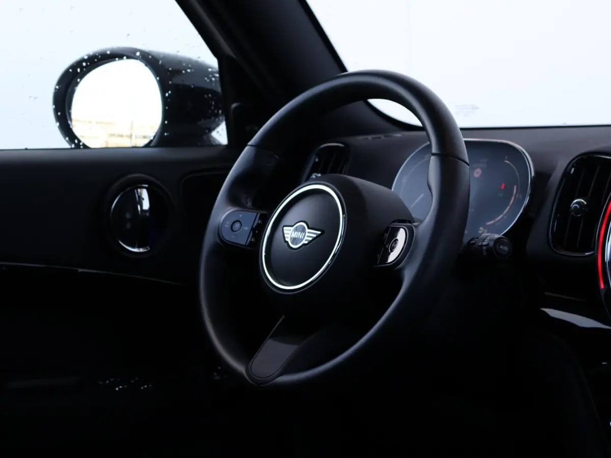 1.5 Cooper ALL4 Chili | SoH 93% | Comfort Access | Panoramadak | Achteruitrijcamera | Comfortstoelen | Harman-Kardon |