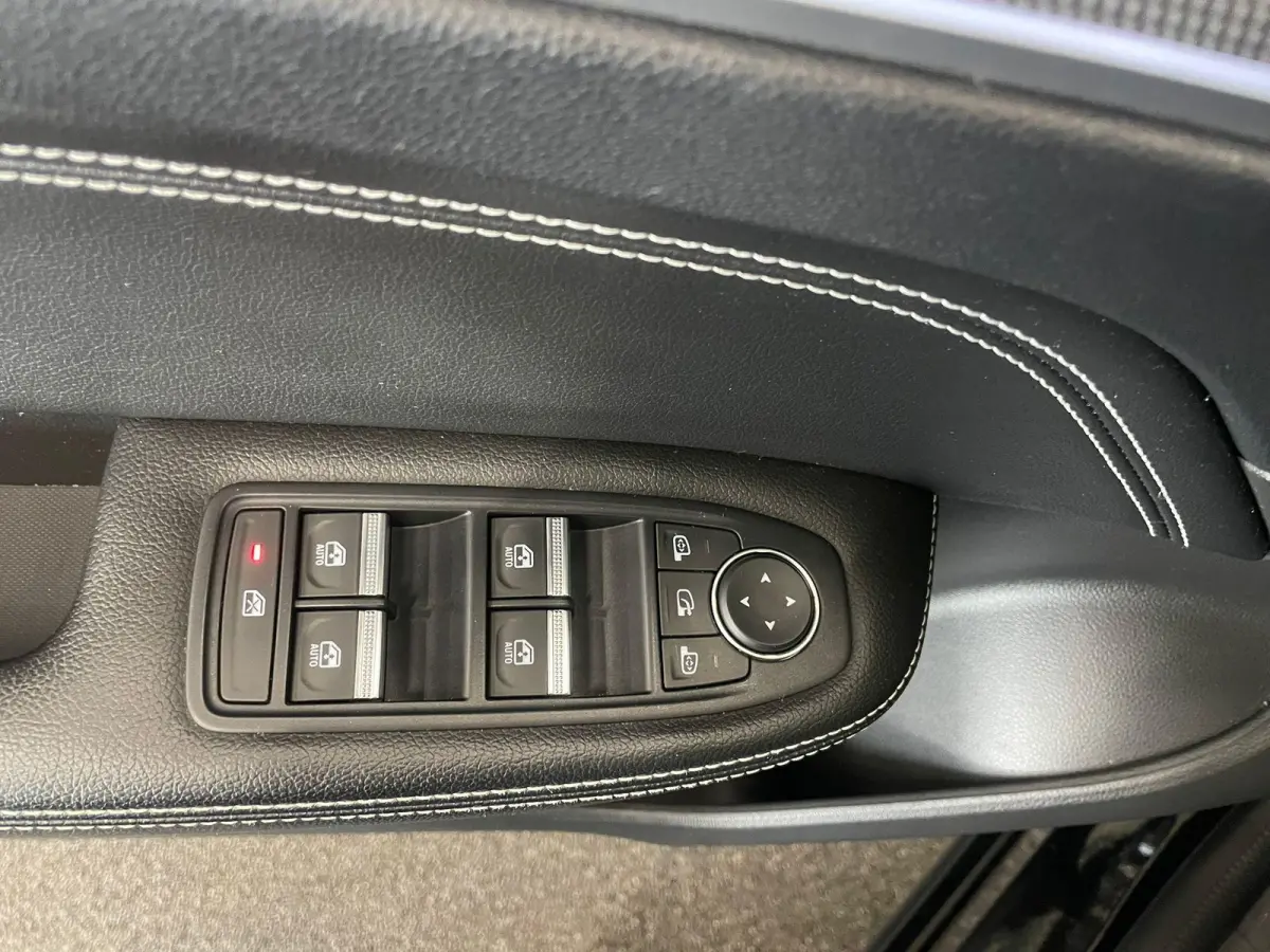 1.6 E-Tech Hybrid 145pk Techno DEMO! Airco ECC Navi Carplay Full LED PDC VA + Camera Cruise Control Half Leder