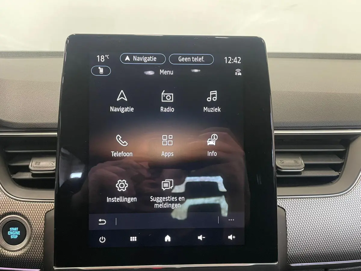 1.6 E-Tech Hybrid 145pk Techno DEMO! Airco ECC Navi Carplay Full LED PDC VA + Camera Cruise Control Half Leder