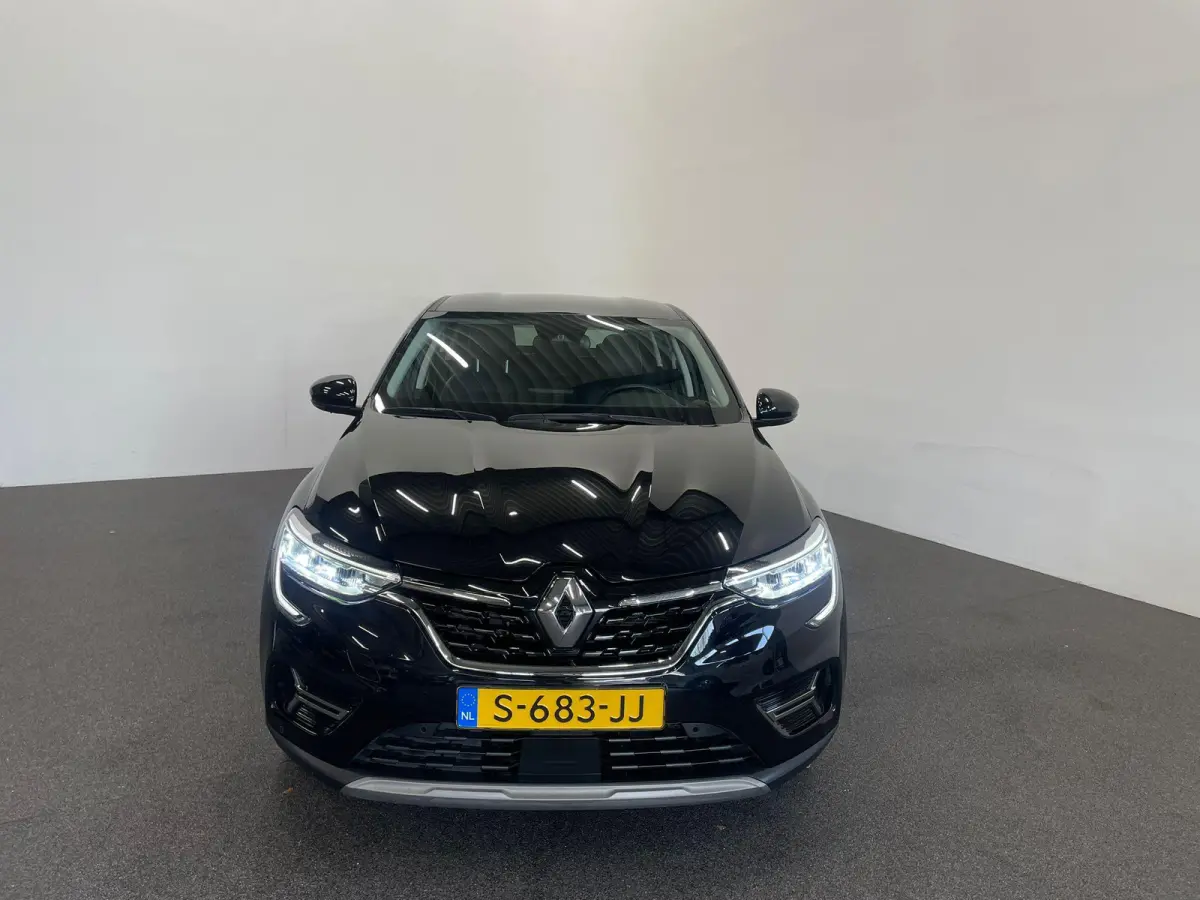 1.6 E-Tech Hybrid 145pk Techno DEMO! Airco ECC Navi Carplay Full LED PDC VA + Camera Cruise Control Half Leder