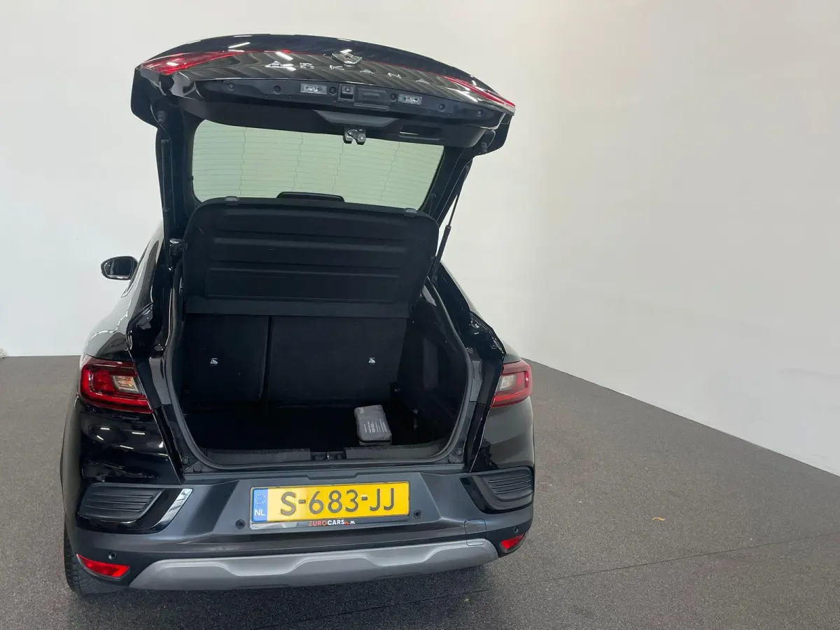 1.6 E-Tech Hybrid 145pk Techno DEMO! Airco ECC Navi Carplay Full LED PDC VA + Camera Cruise Control Half Leder