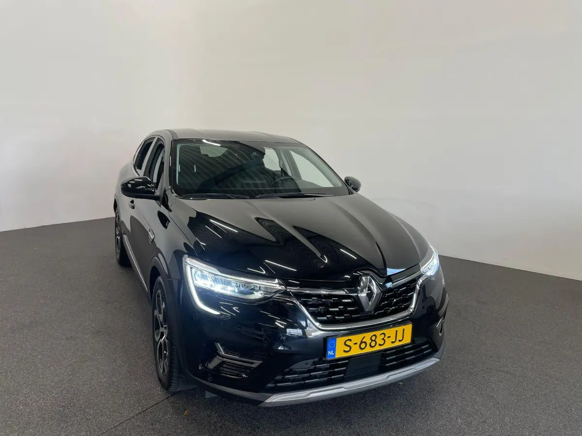 1.6 E-Tech Hybrid 145pk Techno DEMO! Airco ECC Navi Carplay Full LED PDC VA + Camera Cruise Control Half Leder