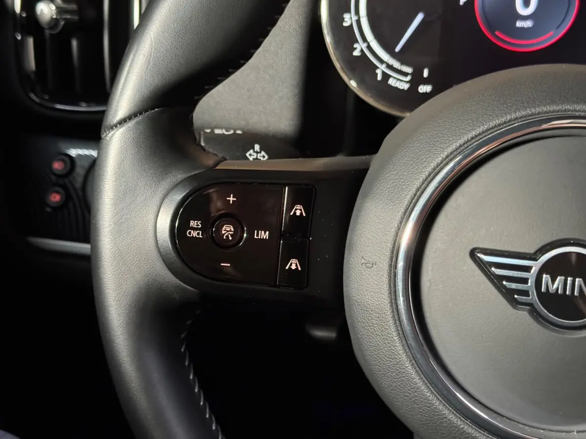 Mini 1.5 Cooper MINI Yours PANO|LEER|HUD|DAB|MEMORY|CRUISECONTROL|CARPLAY/ANDROID|19 INCH LMV